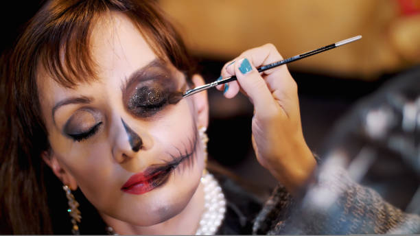 This Halloween makeup tutorial will help you channel your inner Cleopatra.